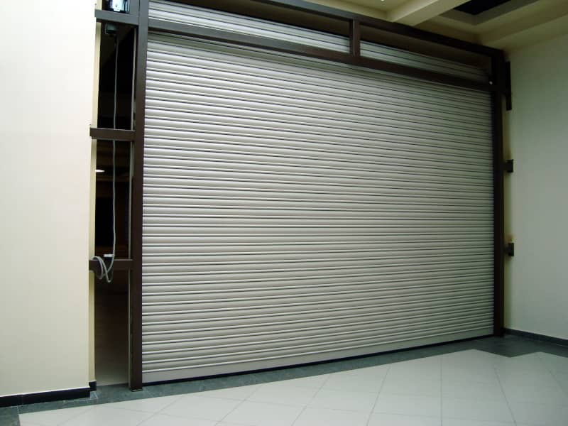Роллетные ворота DoorHan в Уфе с установкой